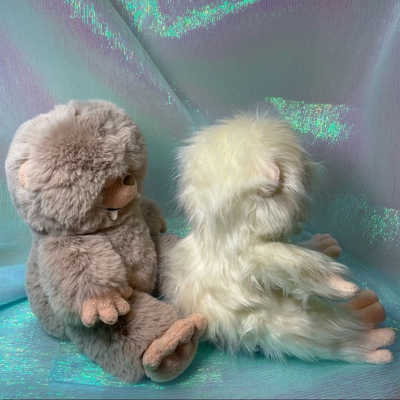 SOLD DO NOT POACH PICS OR TEXT PLEASE! BNWT Jellycat Bo Bigfoot & Yani Yeti - Picture 6 of 9